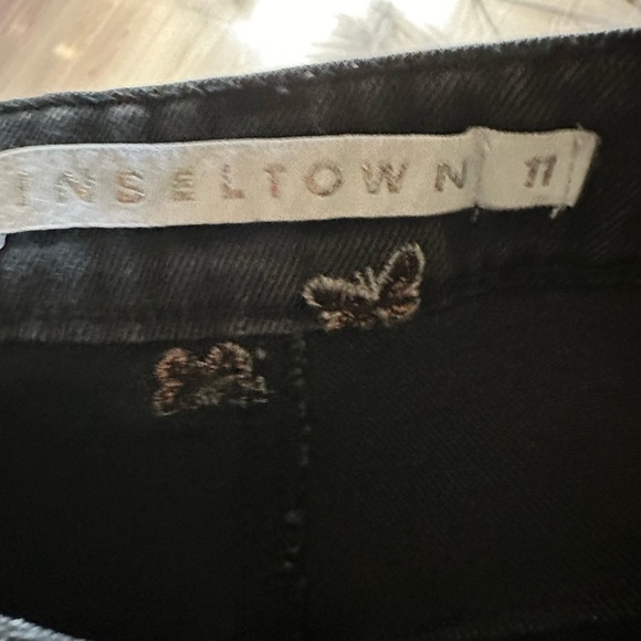 TINSELTOWN Black Embroidered Distressed Curvy Size 11 Waist 14 Jeans BNWT - Picture 8 of 11